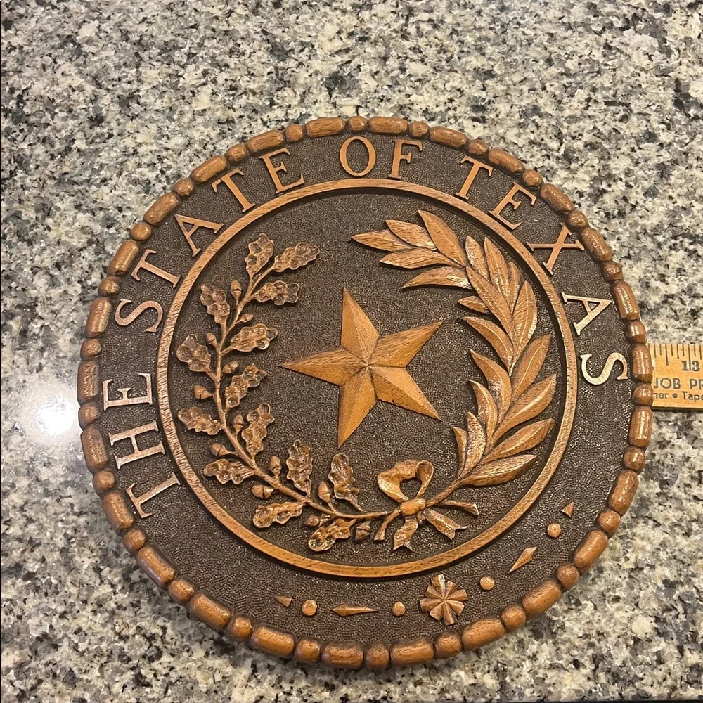 The State of Texas Wood Plaque Wall Hanging Decor Round 12”
